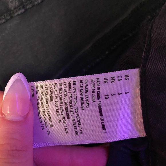 Black American Eagle Denim Shorts - Picture 3 of 3